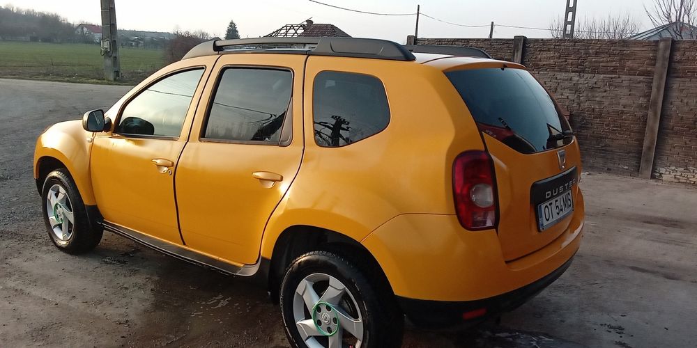 Vând Dacia  Duster 1.5 dci