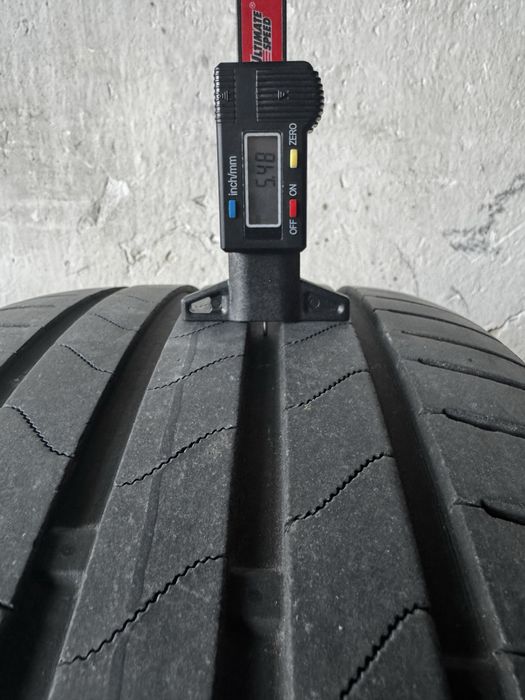 245 40 19 Bridgestone dot 0923 98y