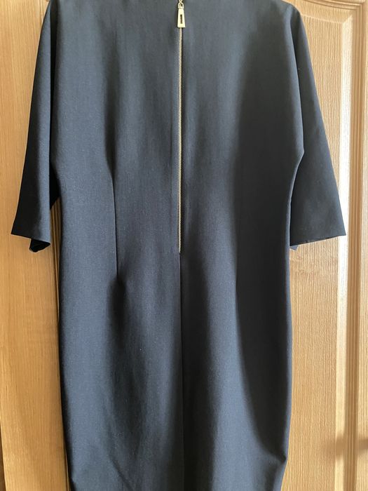 Продаются 2 платья по 5000тг