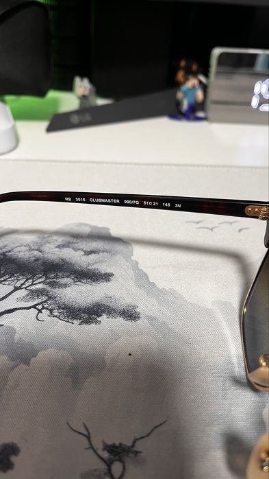 Ochelari de soare originali Ray-Ban Clubmaster classic pret putin negociabil fiind in stare excelenta