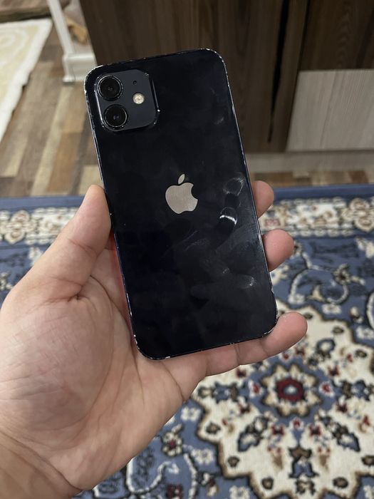 В продаже Айфон 12. 256Gb.