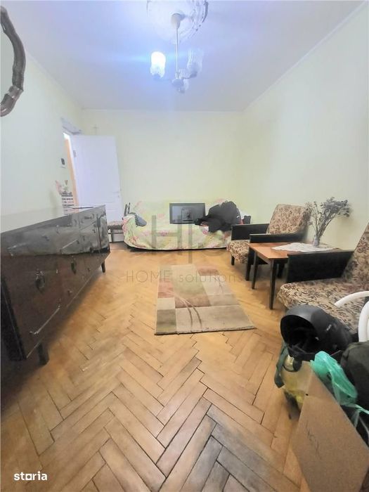 Apartament 2 Camere, Parter din 4, zona Sud