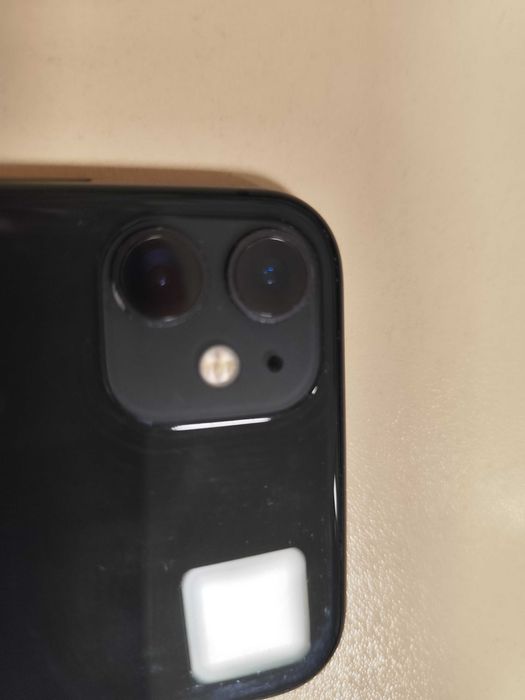 Смартфон iPhone 11 64GB