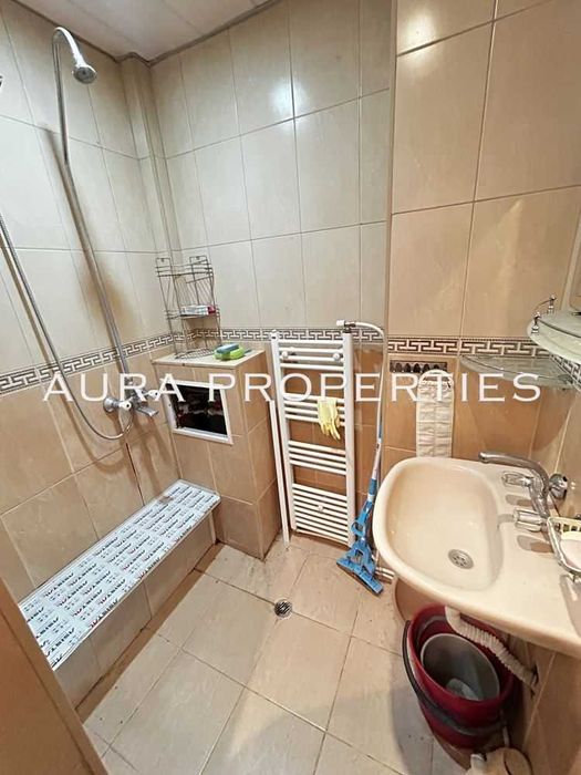 Продава се Двустаен апартамент в Разград, Център - 77 кв.м за 1345 €/кв.м - Снимка #8