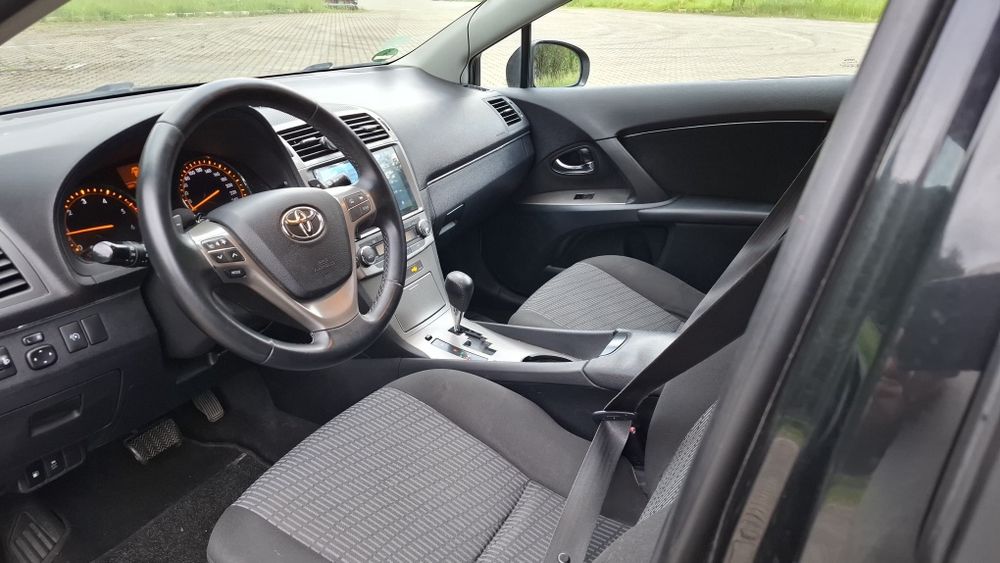 TOYOTA Avensis 2011 — imagine 2