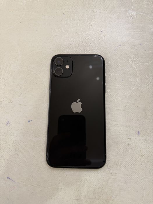 Продам айфон 11