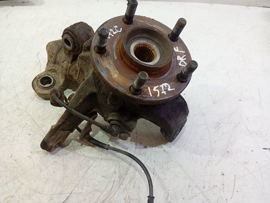 Fuzeta dreapta fata Nissan Primera P12 (2001 - 2008) 1.8 benzina QG18DE