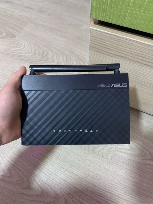Роутер ASUS RT-AC51U