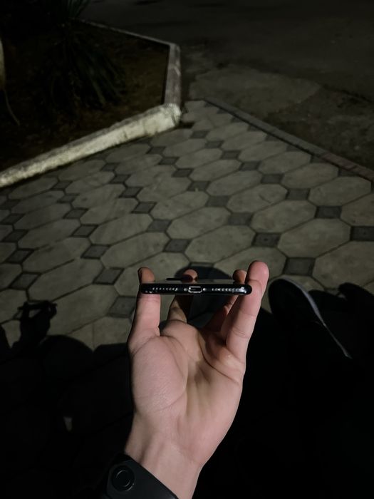 Iphone 7 pilus 32 gb sirocna