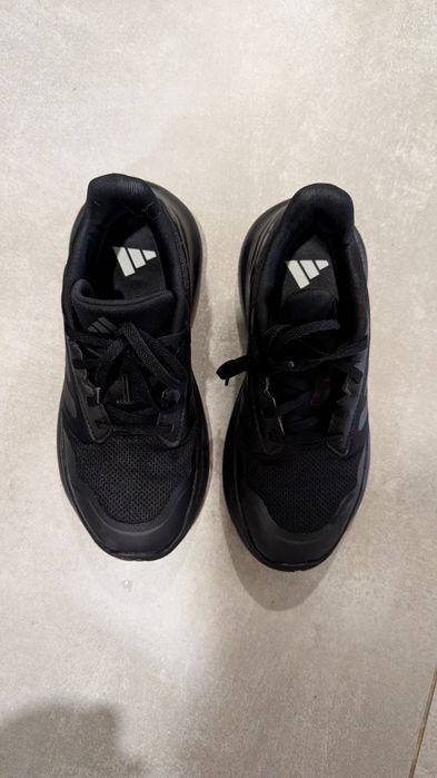 Маратонки Adidas 36,5