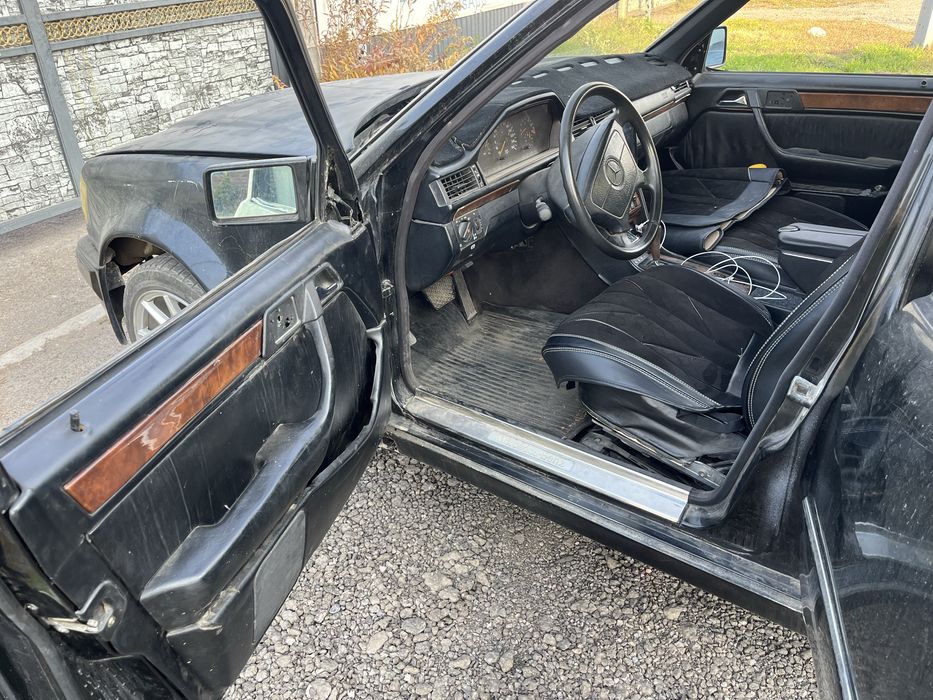 Мерседес бенз w124