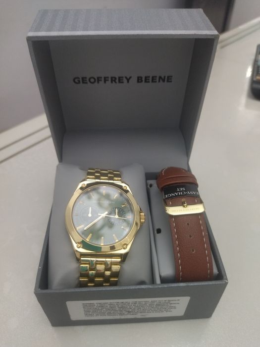 Новые часы ручные