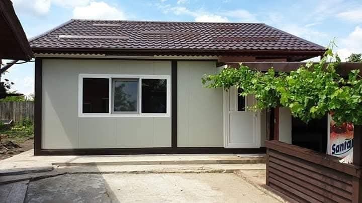 Vând case modulare la comanda clientului