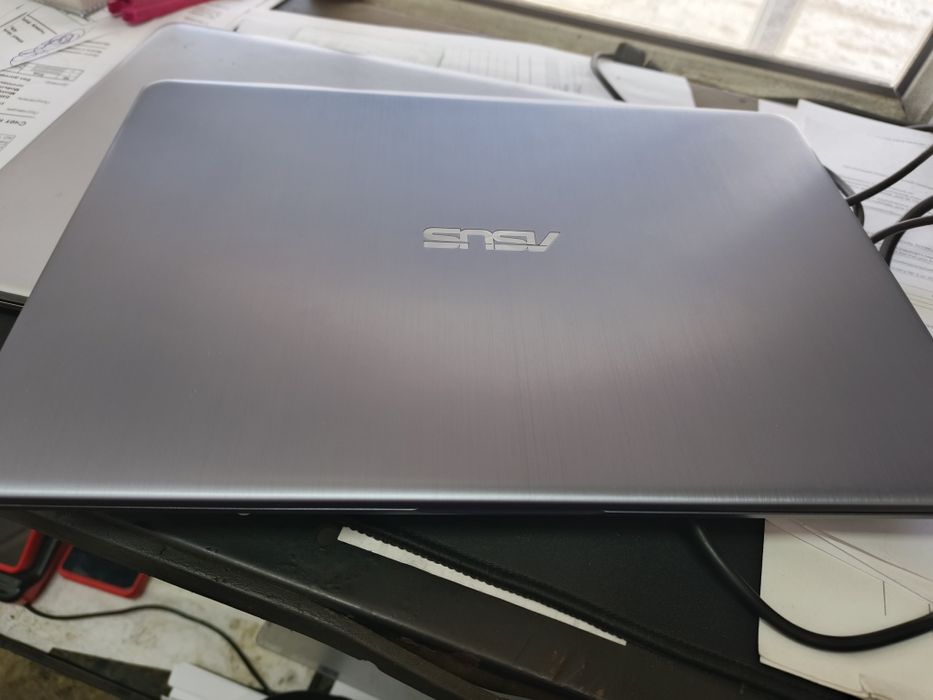 Asus e406m  новый