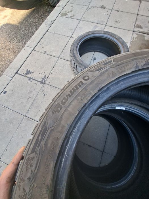 Зимни гуми Barum 215/45 R16