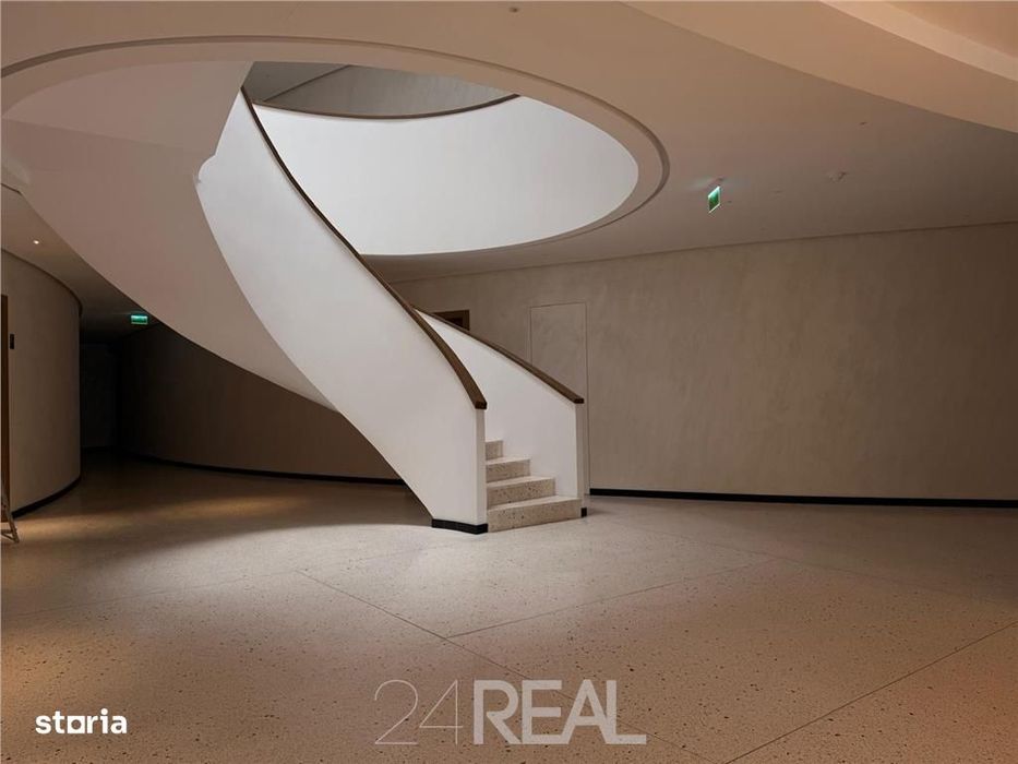 Apartament 4 camere, superb Pipera, cladire exclusivista, 250mp curte