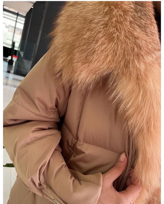 Продам пуховик с этикеткой