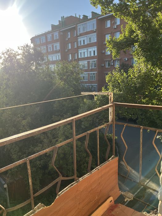 2комн на площ Маметова