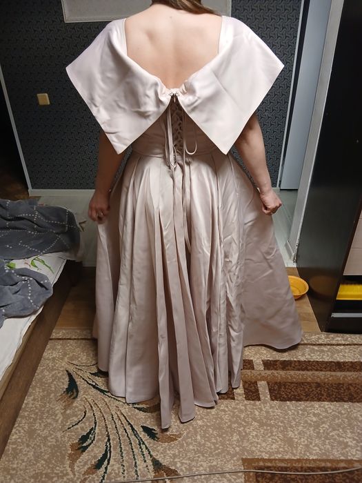 Продам вечернее платье.