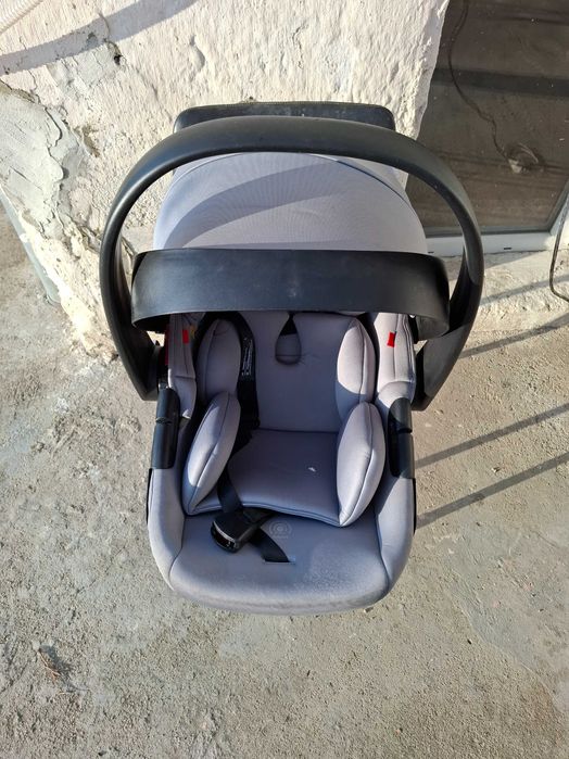 Кош за кола за бебе