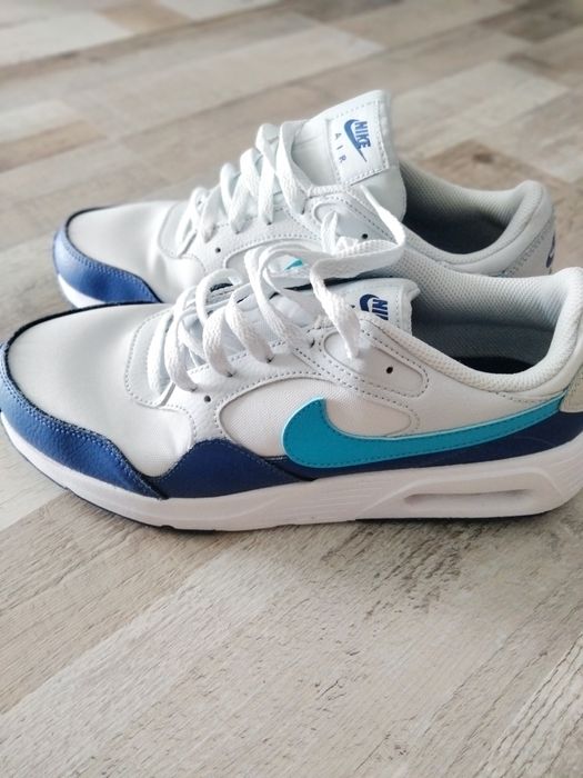 Adidași Nike air sc