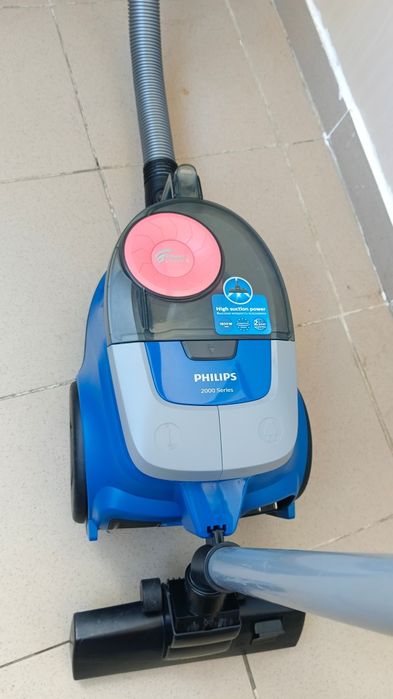 Пылесос Philips 1800w