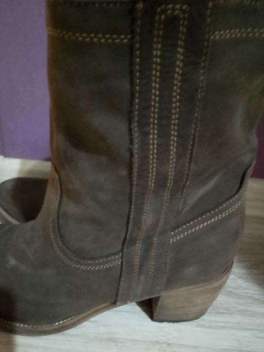 Дамски каубойски ботуши Естествен велур
