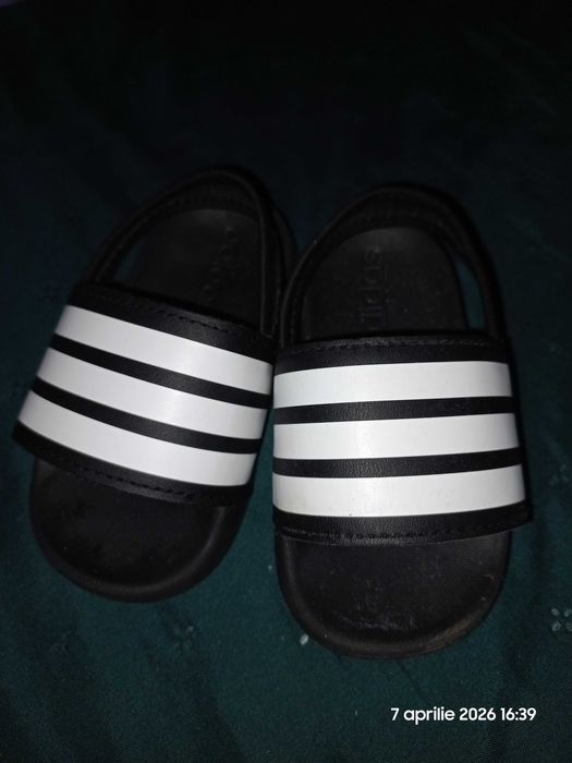 Vand sandale baieti nr 22