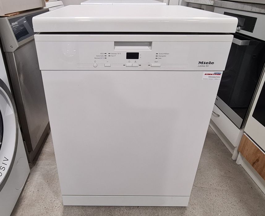 КАТО НОВА Свободностояща  Съдомиялна 60см Miele  14к-та А+++