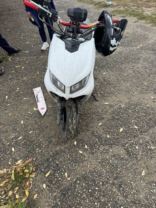 Продам скутер м8