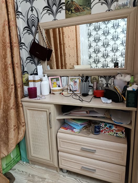 Спальный гарнитур