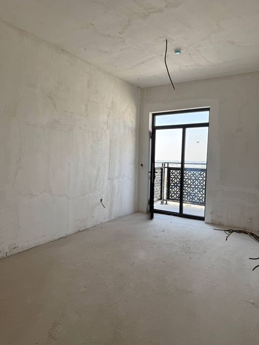 O'rikzor residence srochniga 2 xonali kvartira sotiladi 2/4/16