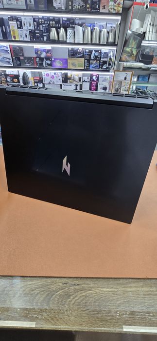 Acer Nitro V 16 (ANV16-71)