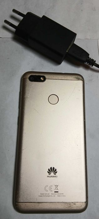 Huawei P19 Light + зарядно