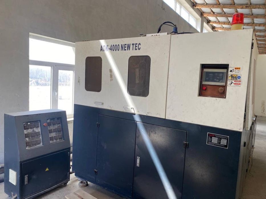 Выдувной автомат продается, 4 местная для пэт флаконы 50мл.