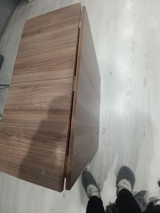 Стол книжка.        ..