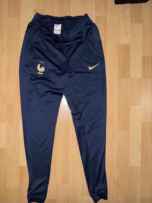 Спортно долнище на  Nike - Франция