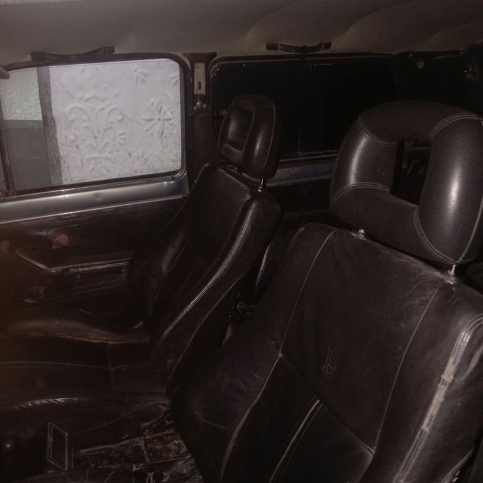 Niva yaxshi xolatda srochna sotiladi