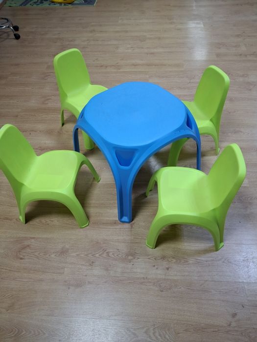 Măsuță copii. Ideal pentru jocuri