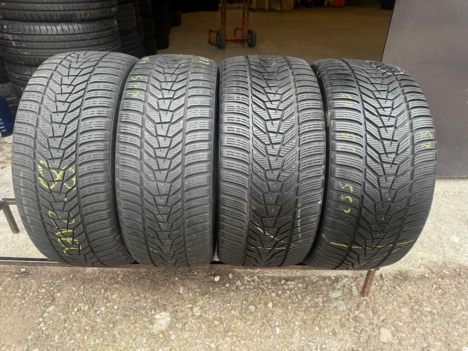SET 4 Anvelope Iarna 225/40 R19 + 255/35 R19 Hankook Icept EVO ras