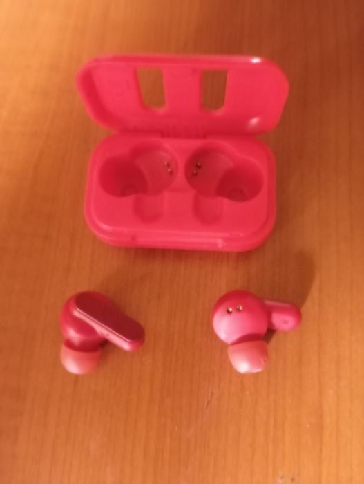 Căști wireless nefolosite perfect funcționale