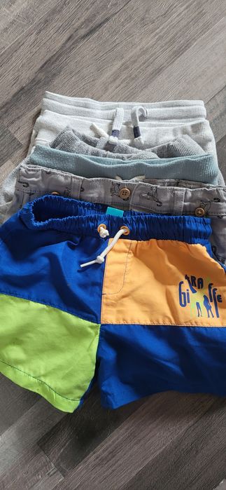 Lot set pantaloni scurți