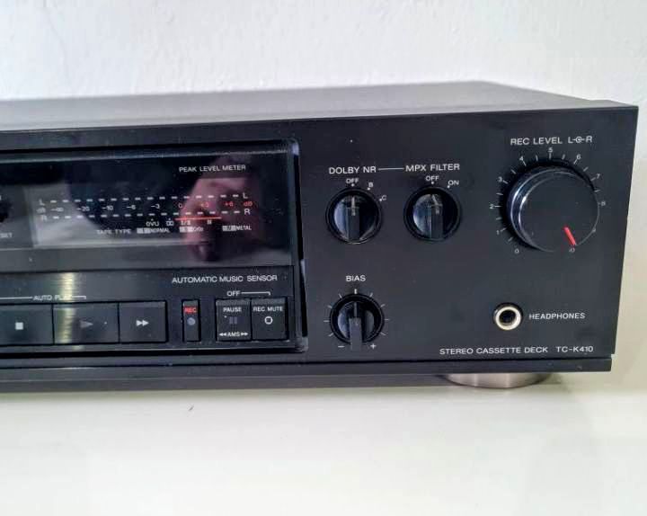 Vând Sony tk 410 +30 casete rock