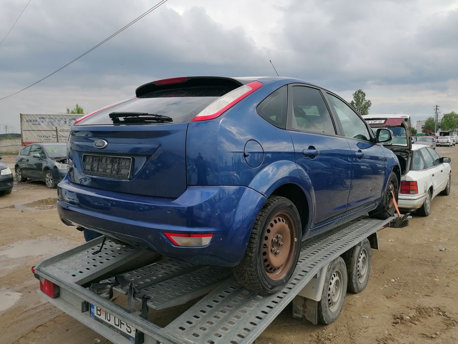 Bara capota aripa usa trager haion Ford Focus