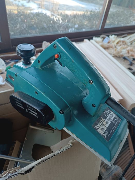 Ренде за дърво електрическо Макита