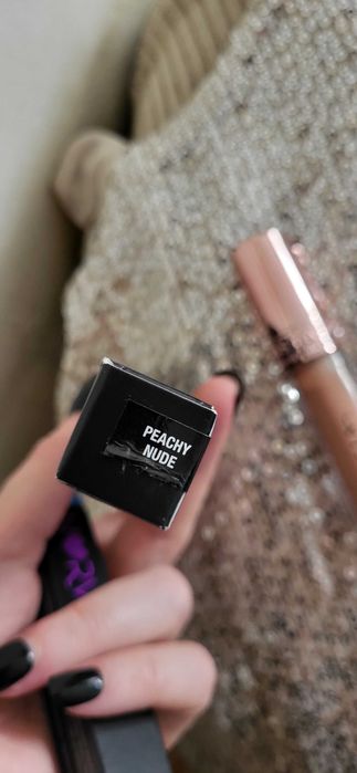 Gloss nude Anastasia Beverly Hills