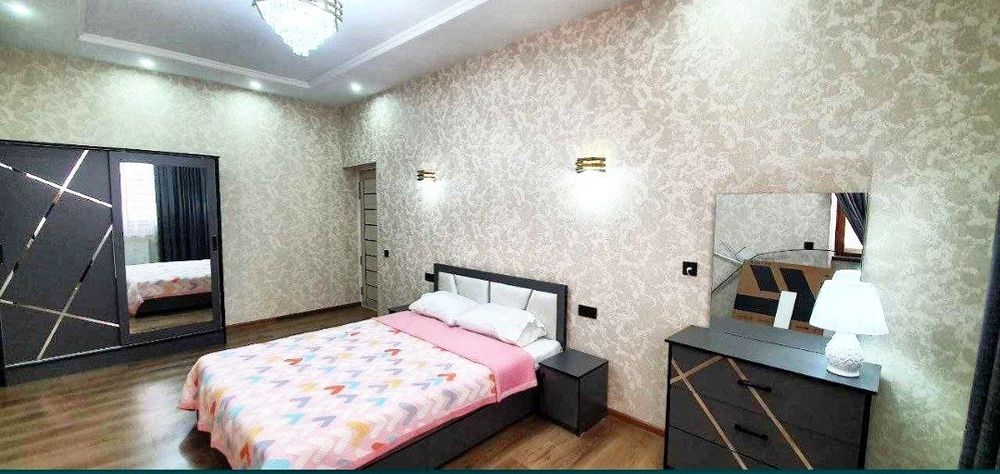 Вакзал Бирлант сити тўғрисидаги домда квартира зўдлик билан Сотилади