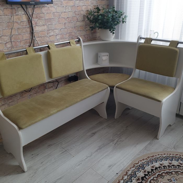 Диванчик для кухни