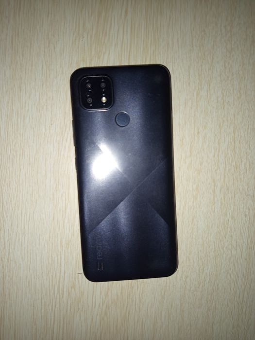 Realme C21 ideal