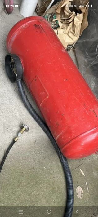 Срочно продам газовый оборудование на авто карбюратерный комплек